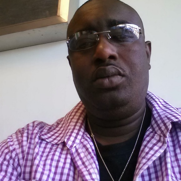 Profile Picture of Gregory Scott (@slowmotiong1979) on Poshmark