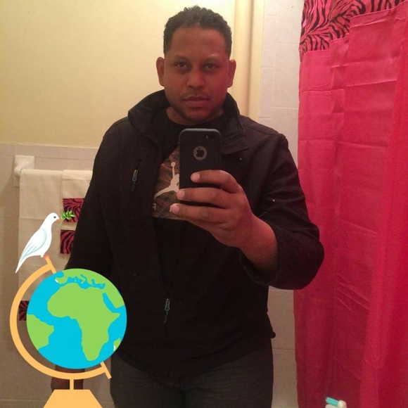 Profile Picture of Juan Disla (@jdislac) on Poshmark