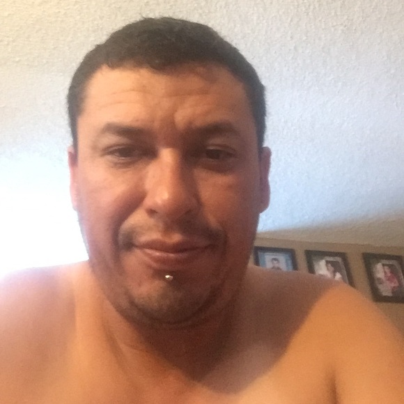 Profile Picture of Pedro Becerra (@pedrobv) on Poshmark