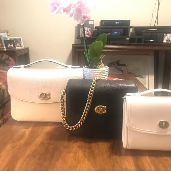 Profile Picture of Heather Dobson (@heatskip) on Poshmark