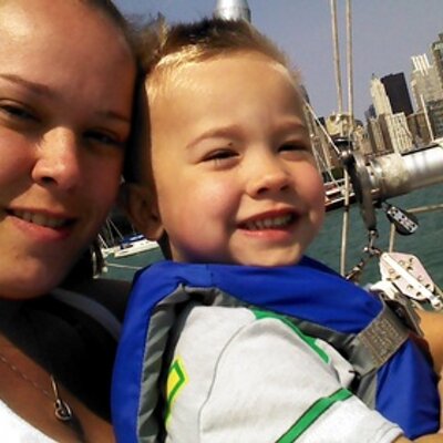 Profile Picture of Danielle Eckert (@danielleeckert2) on Twitter