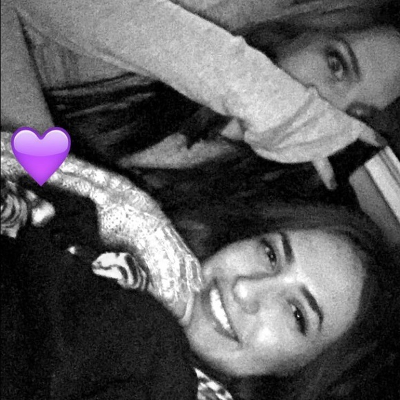 Profile Picture of Joanna Morrill (@joannamorrill26) on Poshmark