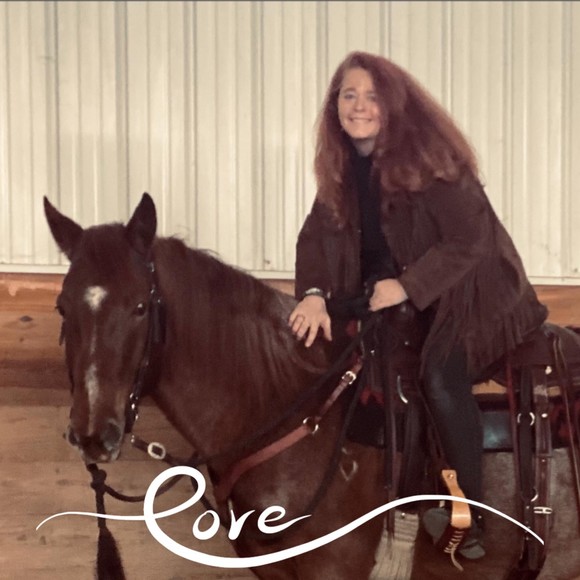 Profile Picture of Anna Canton geisler (@akcgeisler) on Poshmark