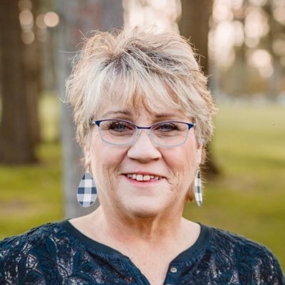 Profile Picture of Mary Anne Tompkins (@AcresEvergreen) on Twitter