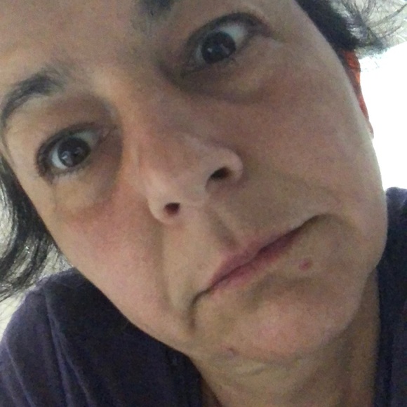 Profile Picture of Ronda Cogliano (@rcogs) on Poshmark