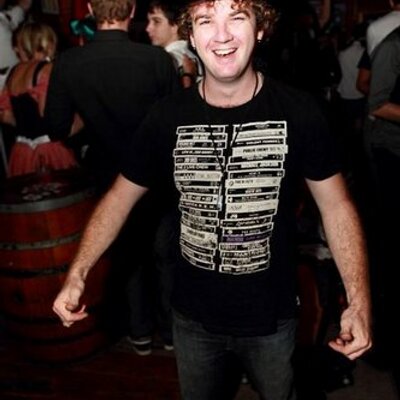 Profile Picture of Mark Poppell (@markfunkybass) on Twitter