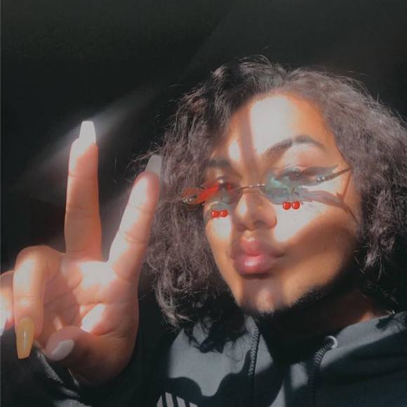 Profile Picture of Julian Diaz (@23diazj) on Poshmark