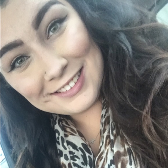 Profile Picture of Mercedes Stilson (@mstilson11) on Poshmark