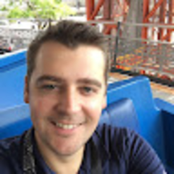 Profile Picture of James Munoz (@jamespmunoz) on Poshmark