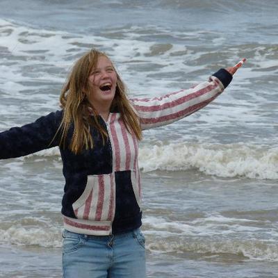 Profile Picture of Bea Howell (@bea_lester) on Twitter