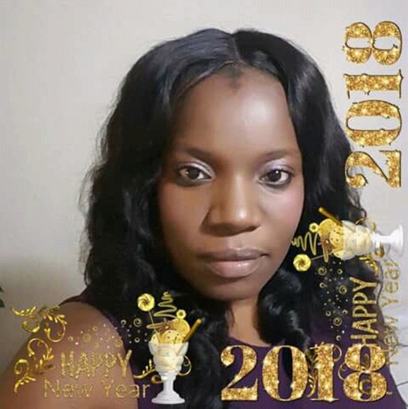 Profile Picture of Jhenny Calixte (@jhenn01) on Poshmark
