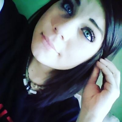 Profile Picture of Haley Temple (@dorendocks) on Twitter