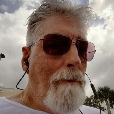 Profile Picture of Robert McElroy (@Bob32387491) on Twitter