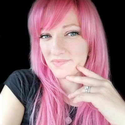 Profile Picture of Anna Patrick Paige (@AnnaPatPaige) on Twitter
