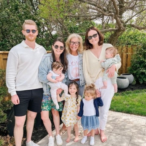 Profile Picture of Jan Andrews (@janetandrews84) on Poshmark