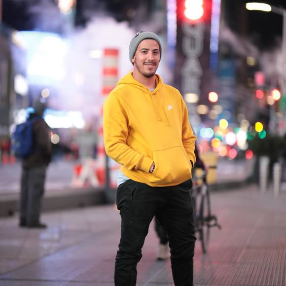 Profile Picture of Esteban Caycedo (@pineros93) on Poshmark