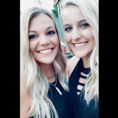 Profile Picture of Emily (@EmilySimons1) on Twitter