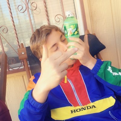 Profile Picture of Pussi Destroyer (@mike00871388) on Twitter