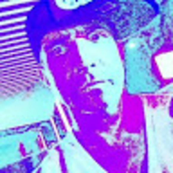 Profile Picture of David Ewing (@ewing8887) on Poshmark