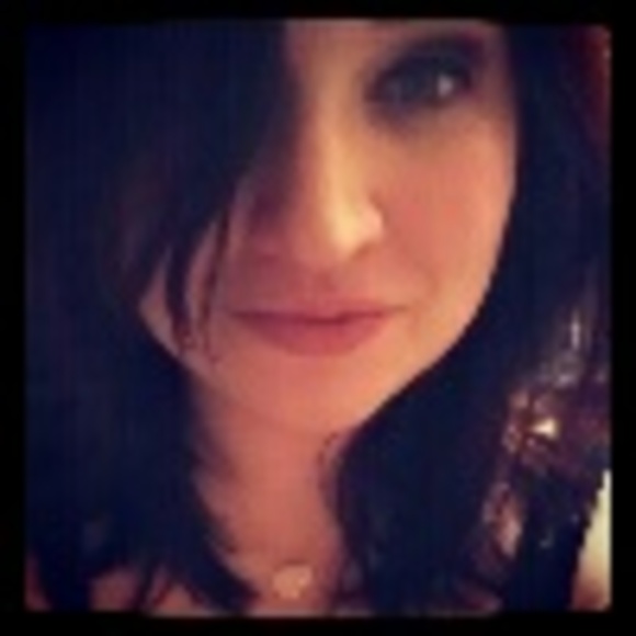 Profile Picture of Jessica Keaton (@jkeaton) on Poshmark