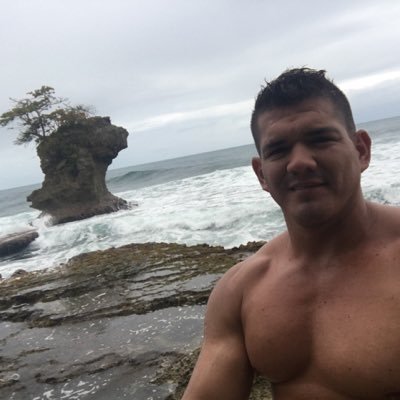 Profile Picture of Dennis Acuña Cha. (@dennitus) on Twitter