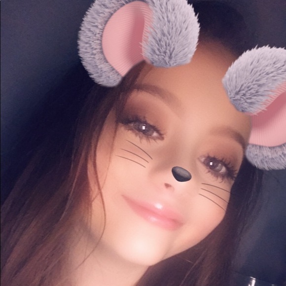 Allison Poncedeleon - Poshmark Profile Picture of Allison Poncedeleon (@allisonpdl) on Poshmark