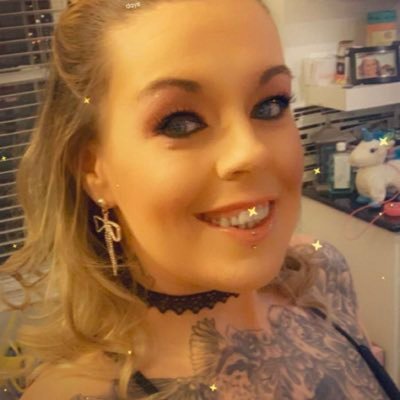 Profile Picture of Stephanie Dobbs (@stephan20033426) on Twitter