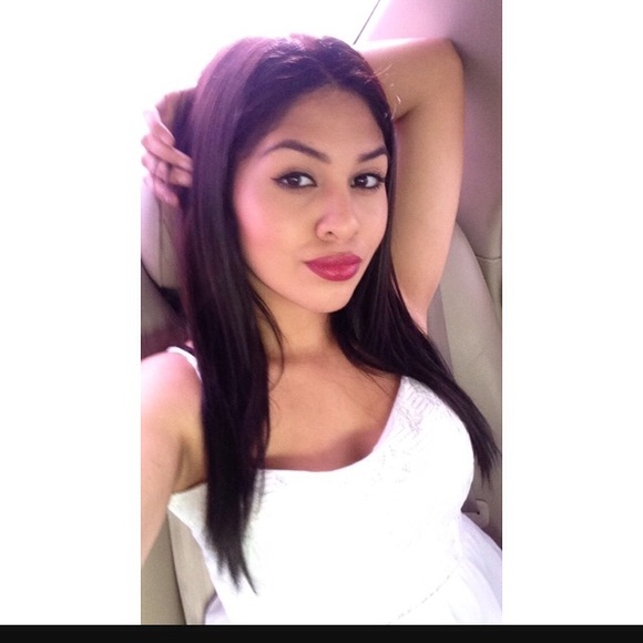 Profile Picture of Leticia Calderon (@letycalderon14) on Poshmark