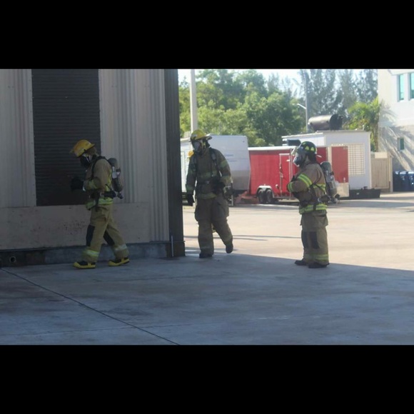 Profile Picture of Mindy Bevard (@mindyb8) on Poshmark