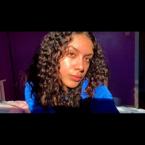 Profile Picture of Brianna Navarro (@briannanavar712) on Poshmark