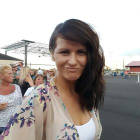 Profile Picture of Jennifer Jean (@jennayjay) on Pinterest