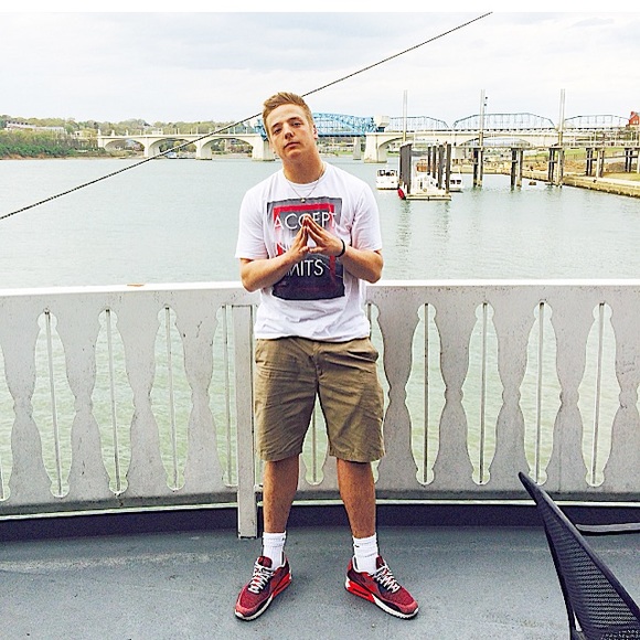 Profile Picture of Troy Black (@troyblack643dp) on Poshmark