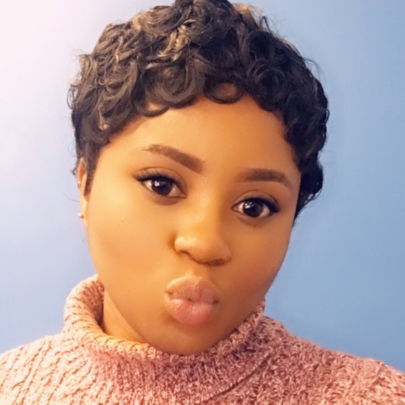 Profile Picture of Rhoda Acquah (@adwoa27) on Poshmark