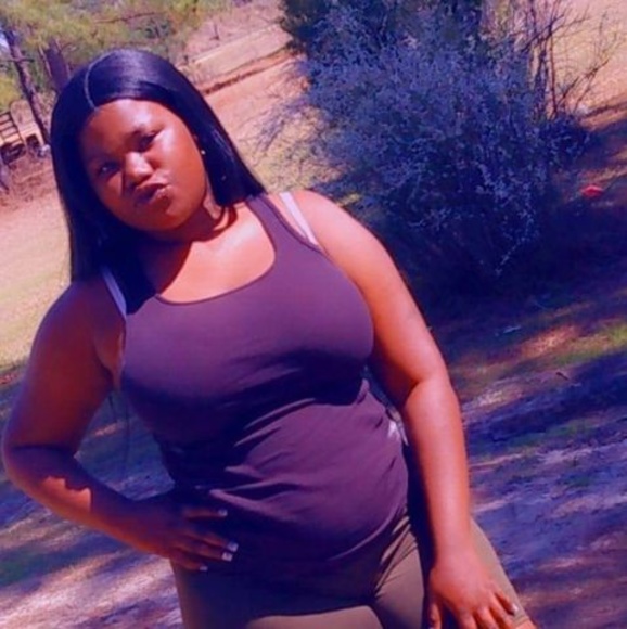 Profile Picture of Jonesha Blackshear (@joneshab) on Poshmark