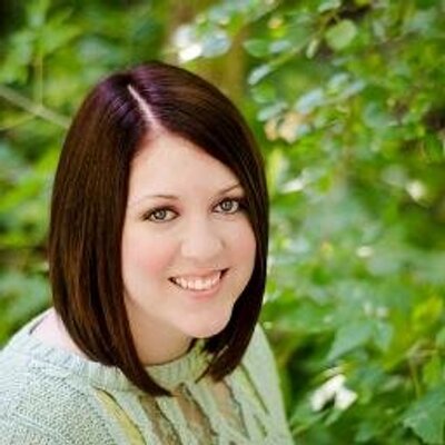 Profile Picture of Loretta Porter (@LPorterBooks13) on Twitter