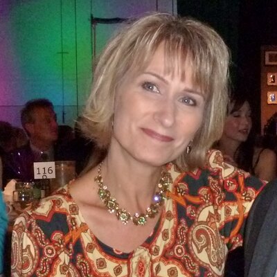 Profile Picture of Donna Larsen Designs (@DonnaLarsen9) on Twitter