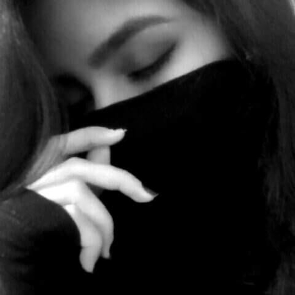 Profile Picture of Promy Promy (@bolturma) on Poshmark