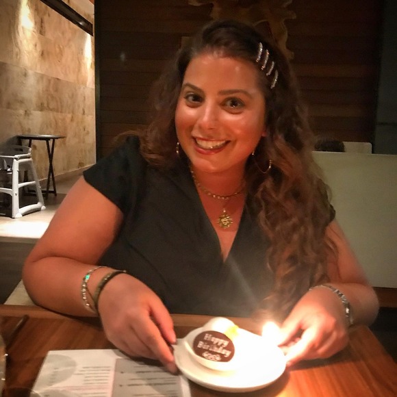 Profile Picture of Natalie Bardavid (@natalierose31) on Poshmark