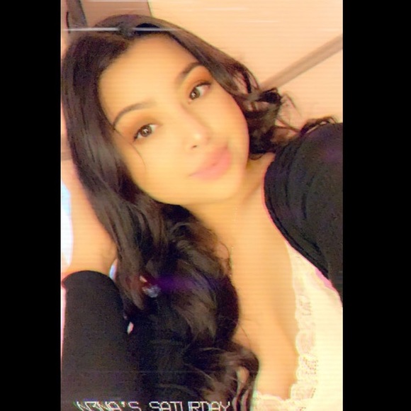 Profile Picture of Jimena Delgadillo (@nenapelcatre055) on Poshmark