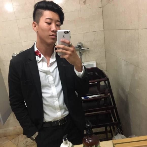 Profile Picture of Jiming Wang (@jimmie223) on Poshmark