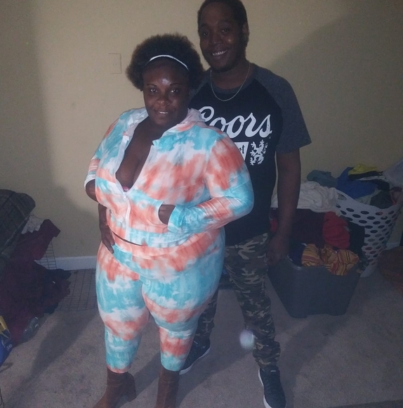 Profile Picture of Lasheria Amones (@lasheriaa) on Poshmark