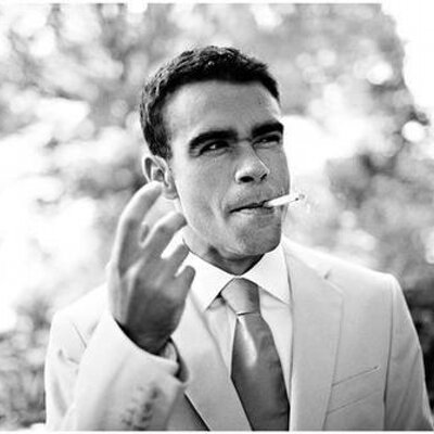 Profile Picture of Jose Flores (@JoseBlueJeans) on Twitter