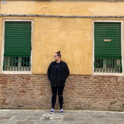 Profile Picture of Beth Cook  💫 (@BethCookPR) on Twitter
