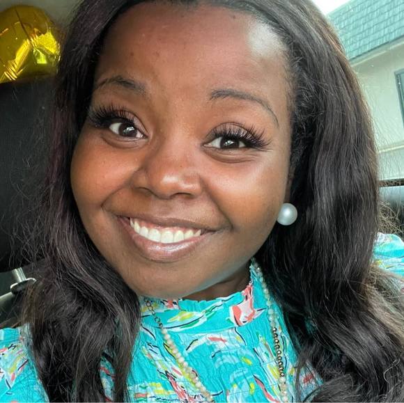 Profile Picture of Christy Hattaway (@novashaadlin) on Poshmark