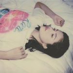 Profile Picture of - julia ☃️🎄 (fan account) (@angelsdice) on Instagram
