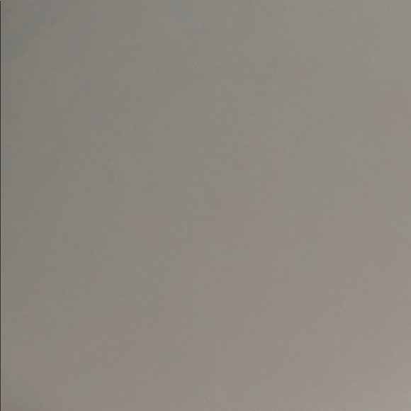 Profile Picture of Bryannie Barrios (@beautebry) on Poshmark