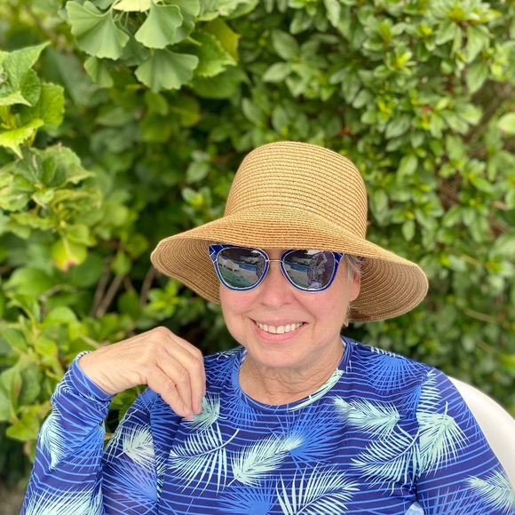 Profile Picture of Sherry Ramsey (@chookie008) on Poshmark