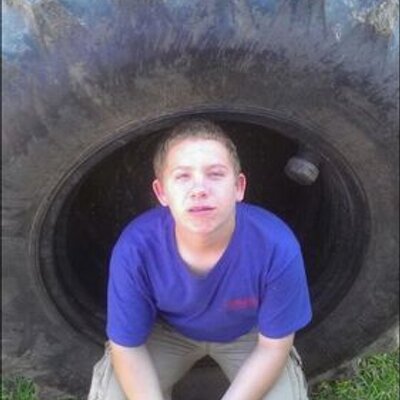 Profile Picture of Joseph Lizzi (@lilwezziejl) on Twitter