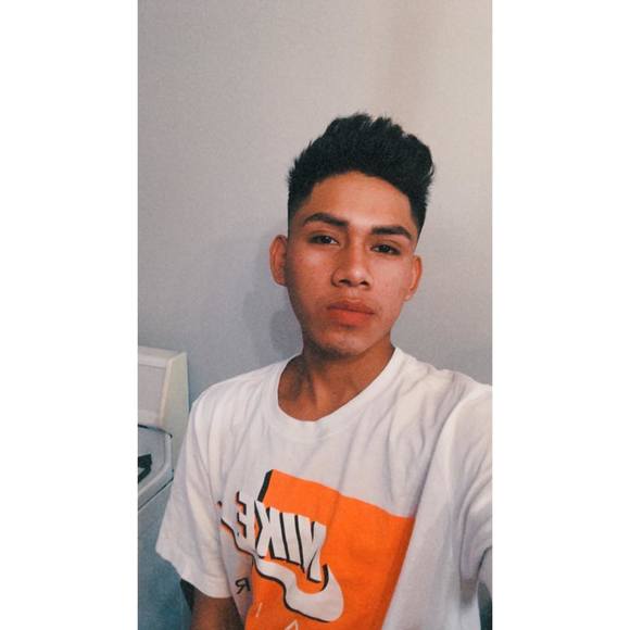 Profile Picture of Alf mike Vicente (@selvincito) on Poshmark