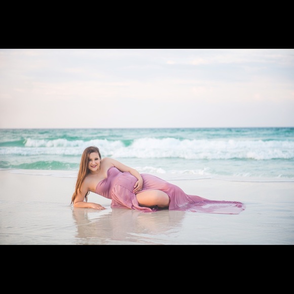 Profile Picture of Laura Picado (@laurasg92) on Poshmark